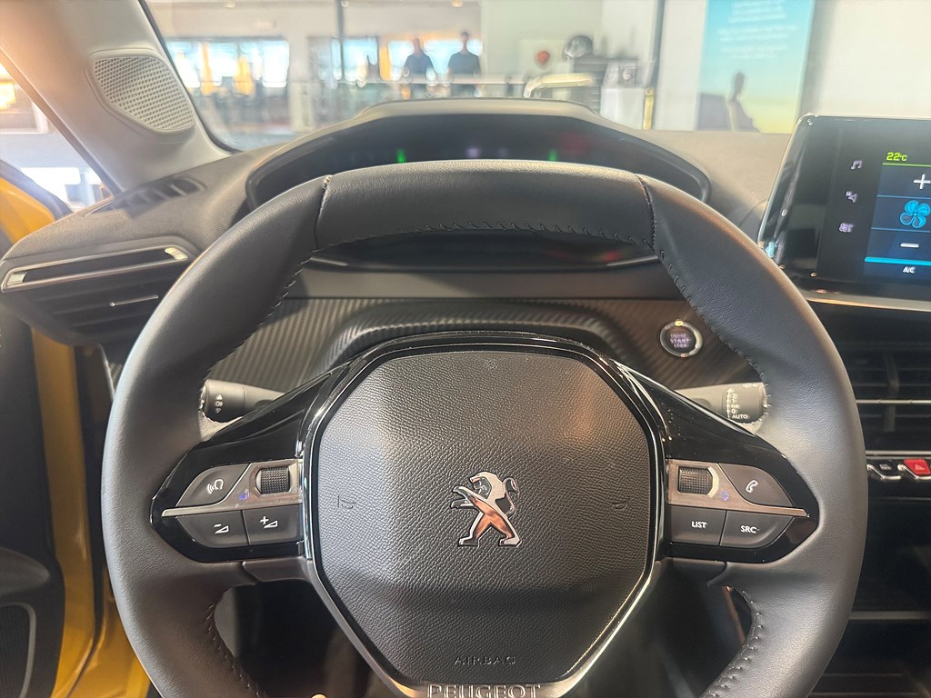 Bild på Active Pack 50kWh 136hk Aut - CARPLAY