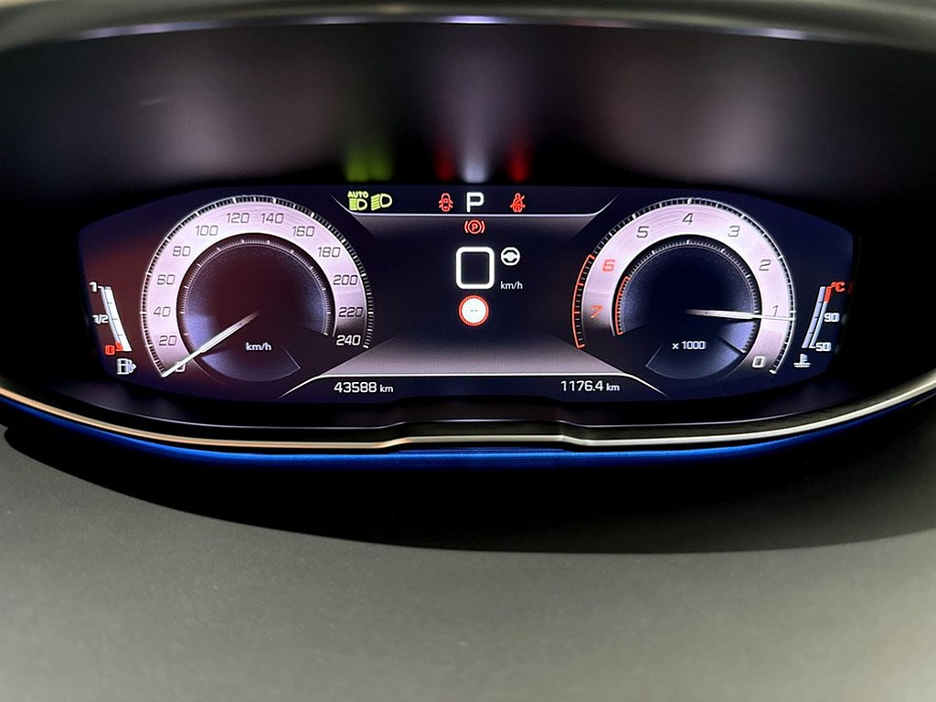 Bild på GT 1.2 PT 130hk Aut - B-KAMERA,NAVI,CARPLAY