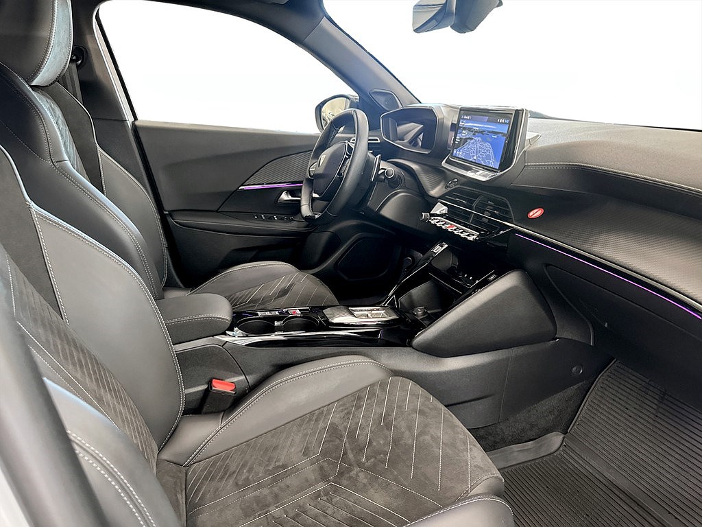 Bild på GT 1.2 PT 130hk Aut - B-KAMERA, CARPLAY