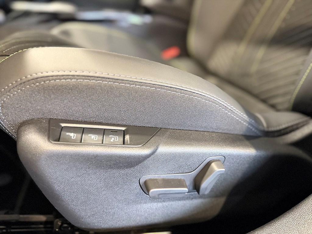 Bild på GT 1.2 PT 130hk Aut - B-KAMERA,CARPLAY,NAVI
