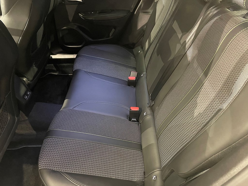 Bild på GT 1.2 PT 130hk Aut - B-KAMERA, CARPLAY