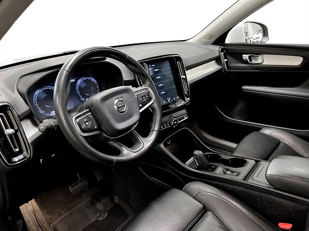 Bild på Momentum D4 Geartronic 150hk Aut - CARPLAY, P-SENSORER