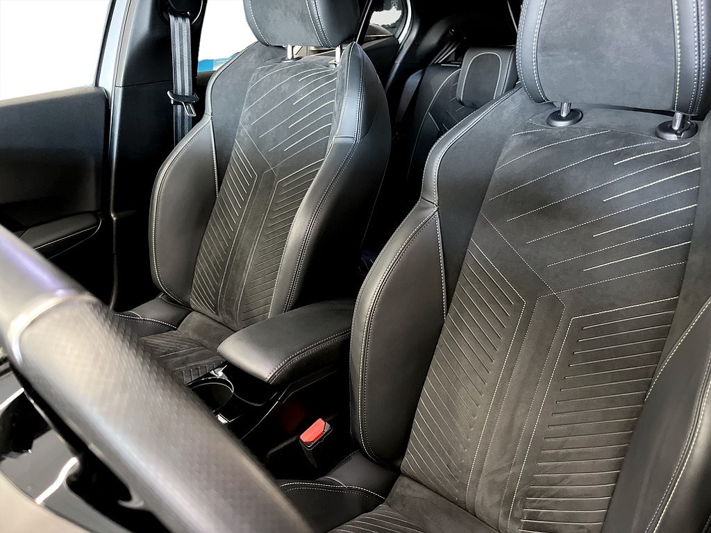 Bild på GT 1.2 PT 130hk Aut - B-KAMERA,CARPLAY,NAVI