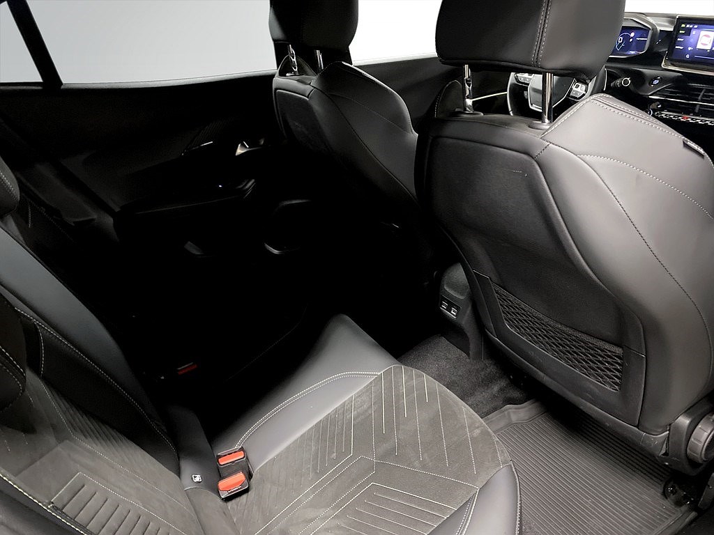 Bild på GT 1.2 PT 130hk Aut - B-KAMERA, CARPLAY