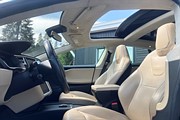 Tesla MODEL S FreeCharge Panorama