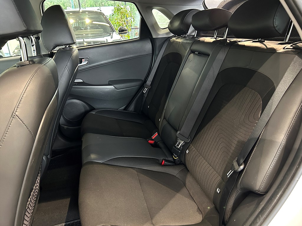 Bild på Essential 39kWh 136hk Aut - B-KAMERA, CARPLAY