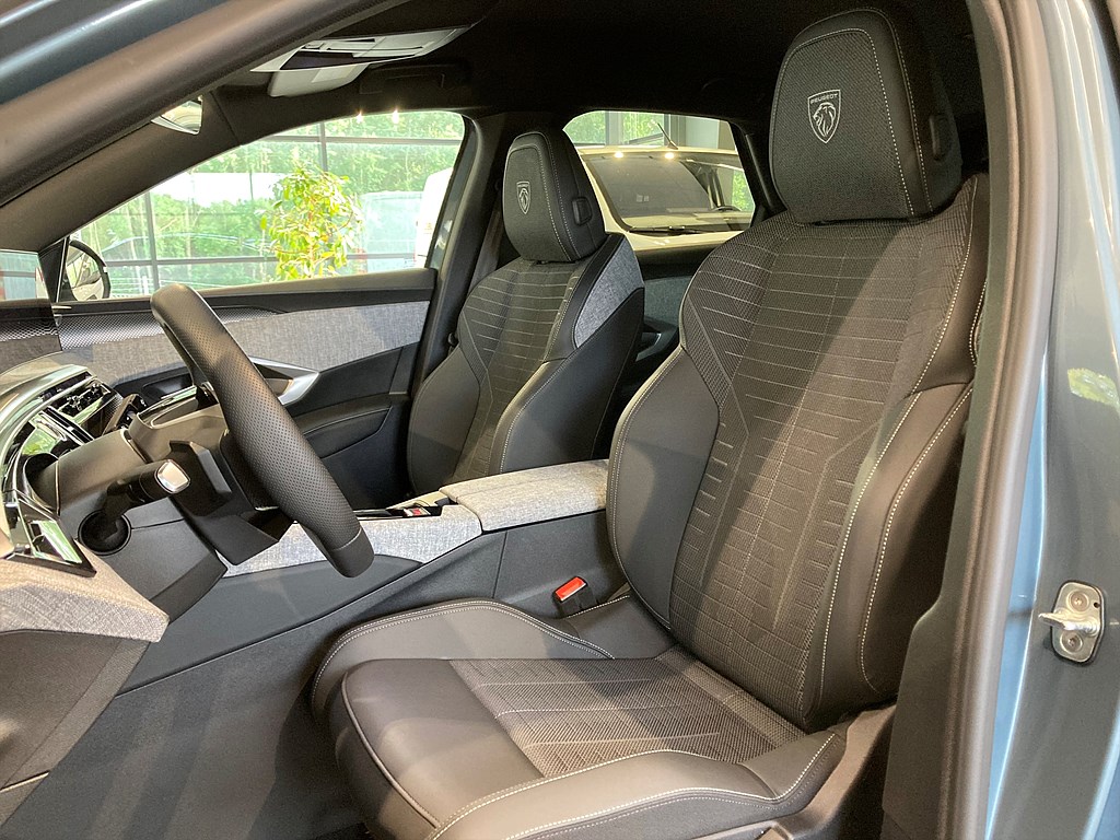 Bild på GT Hybrid 145hk Aut - B-KAMERA,CARPLAY,NAV