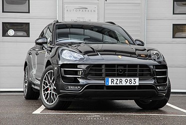 Porsche Macan Turbo 400hk