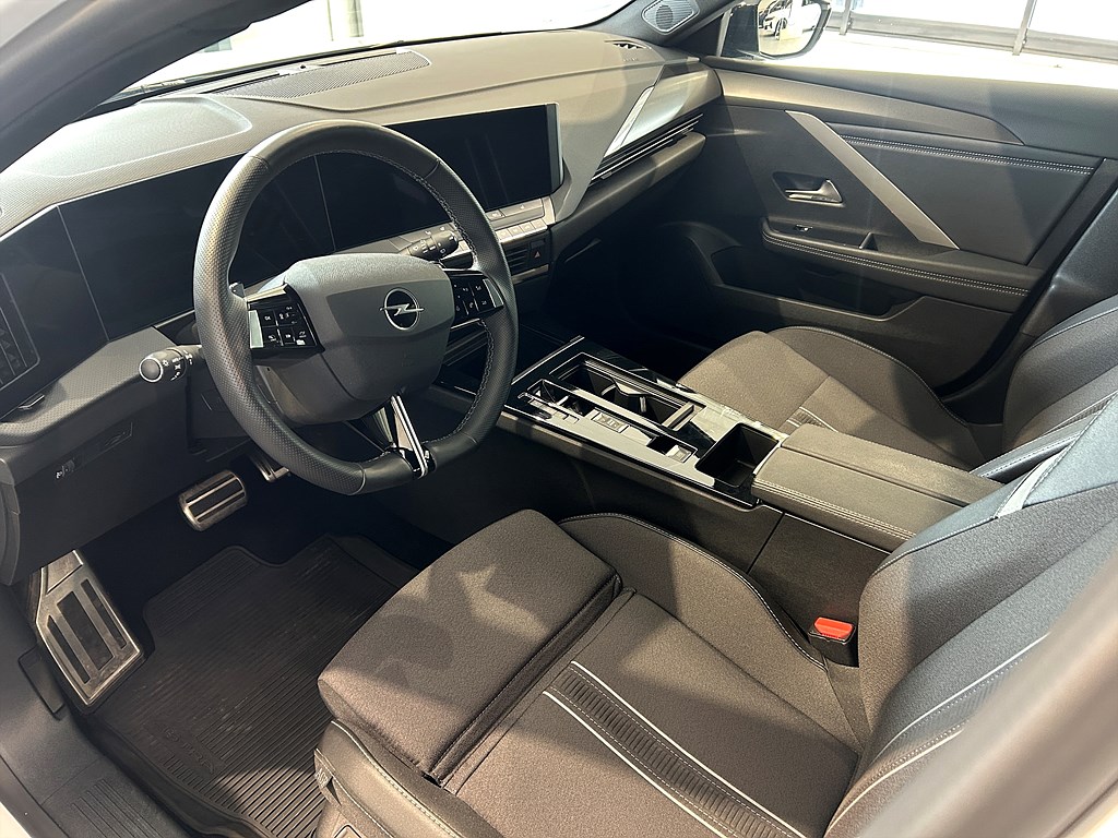 Bild på ST GS 1.2 PT 130hk Aut - 360-KAMERA, CARPLAY