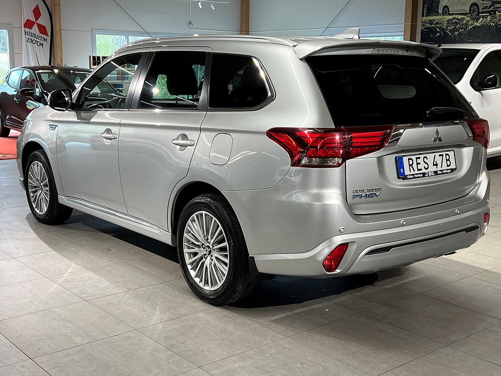 Bild på Business X PHEV CVT 224hk Aut AWD - B-KAMERA, SKINNKLÄDSEL
