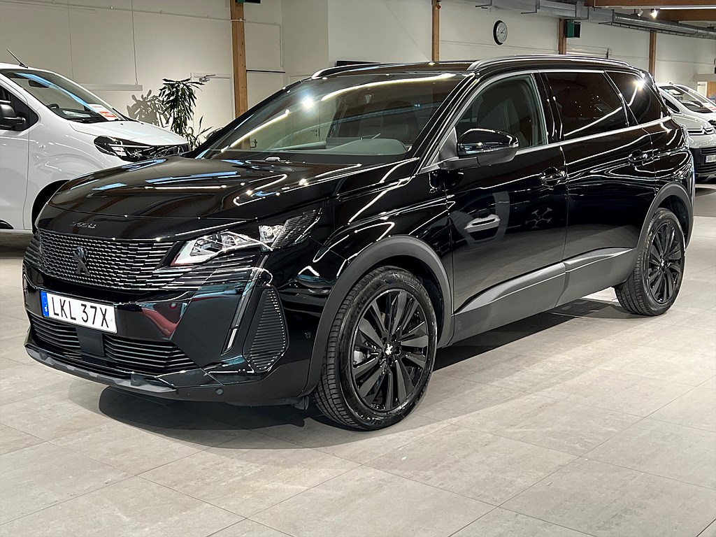Bild på GT Black Pack 1.2 PT 130hk Aut - NAV, CARPLAY, M-BAKLUCKA