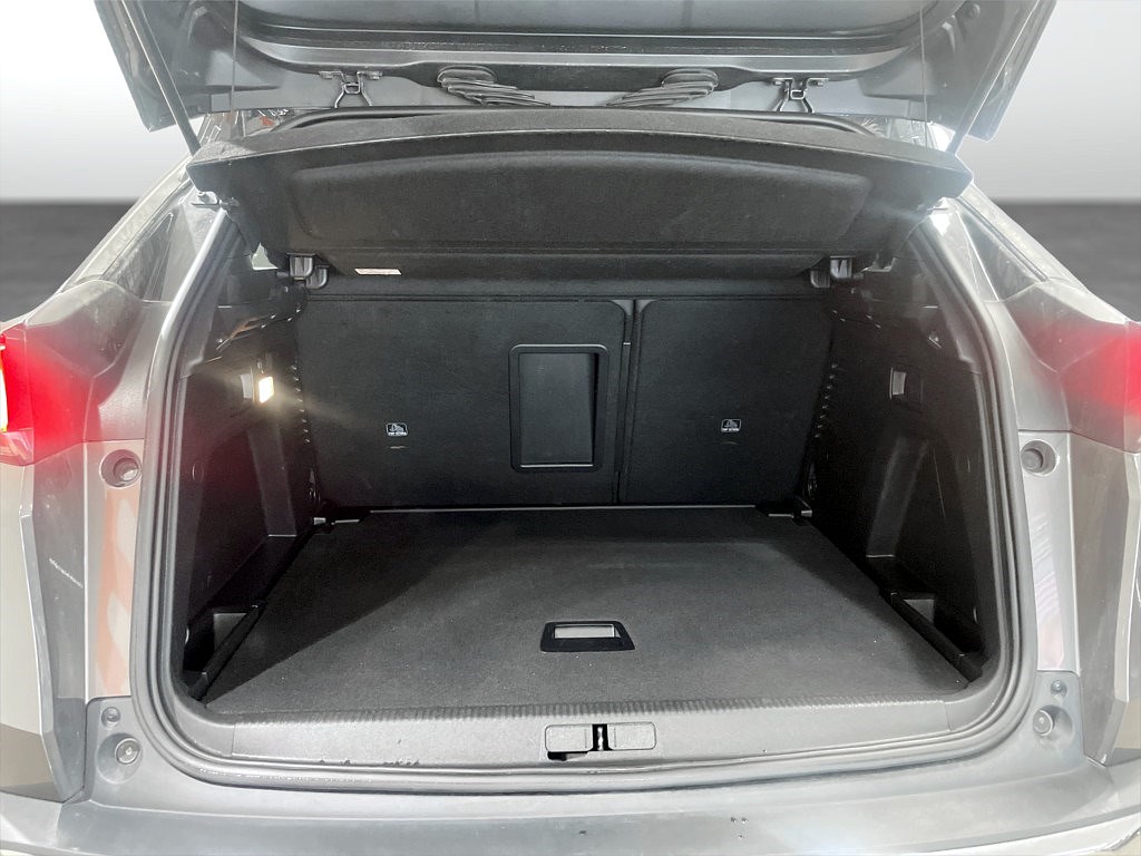 Bild på GT 1.2 PT 130hk Aut - B-KAMERA, CARPLAY