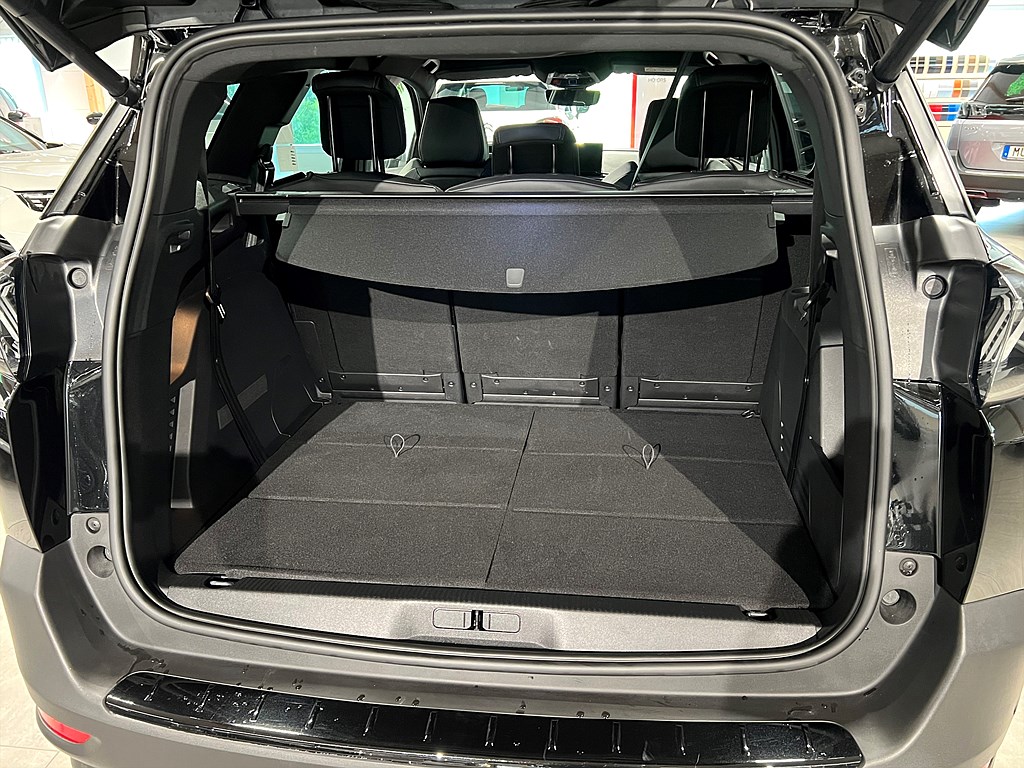 Bild på GT Black Pack 1.2 PT 130hk Aut - NAV, CARPLAY, M-BAKLUCKA