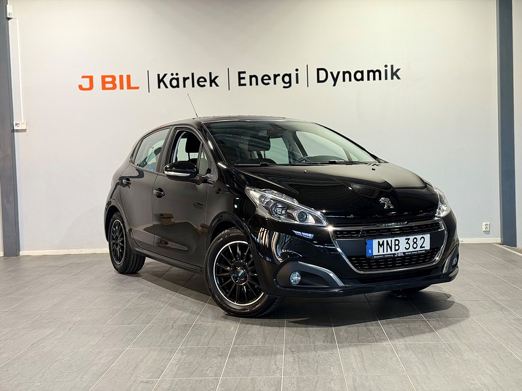 Bild på Style 1.2 PT 82hk - PANORAMA, CARPLAY