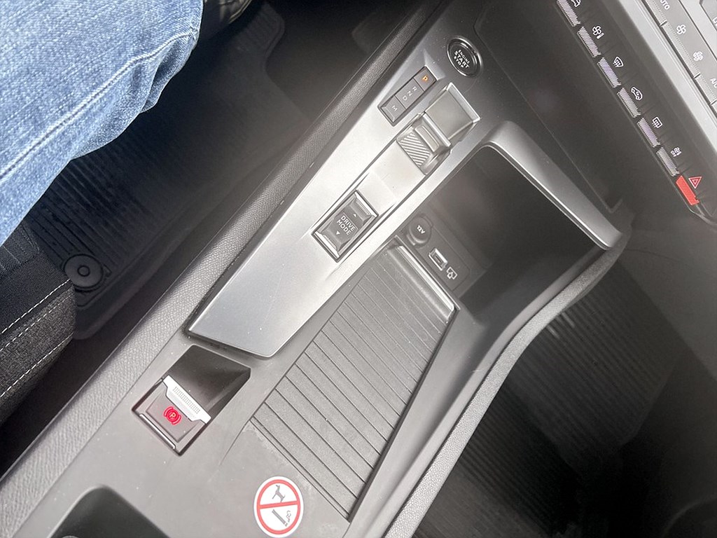 Bild på Active Pack 1.2 PT 130hk Aut - CARPLAY, EN ÄGARE