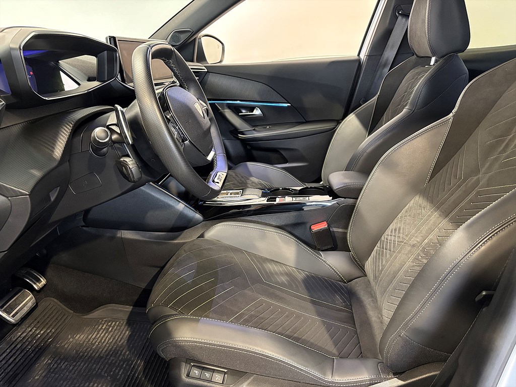 Bild på GT 1.2 PT 130hk Aut - B-KAMERA, CARPLAY