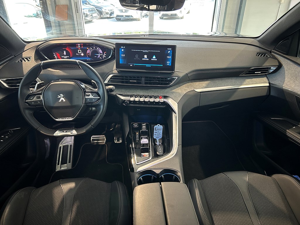 Bild på GT 1.2 PT 130hk Aut - 7-SITS, B-KAMERA, CARPLAY