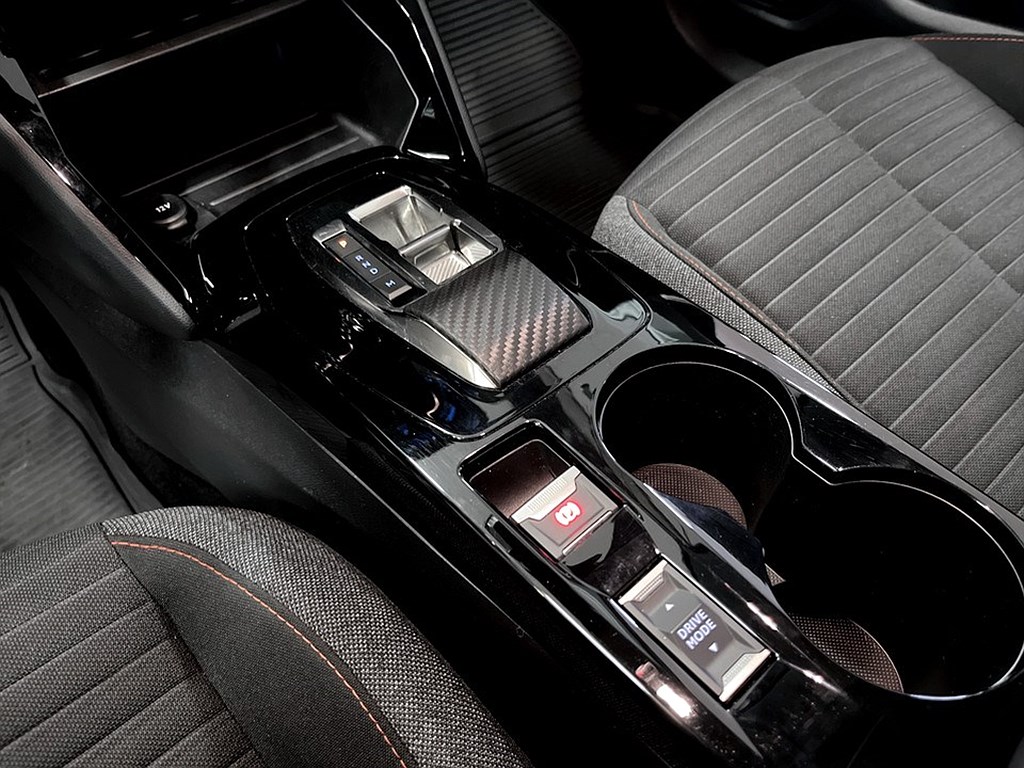 Bild på Active Pack 1.2 PT 100hk Aut - CARPLAY, FARTHÅLLARE