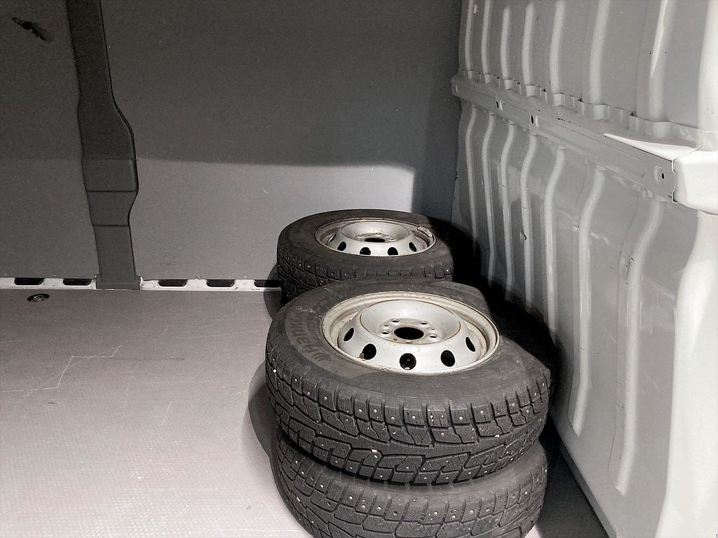 Bild på PRO+ 2.2 BHDi 140hk L3H2 - B-KAMERA, DRAG