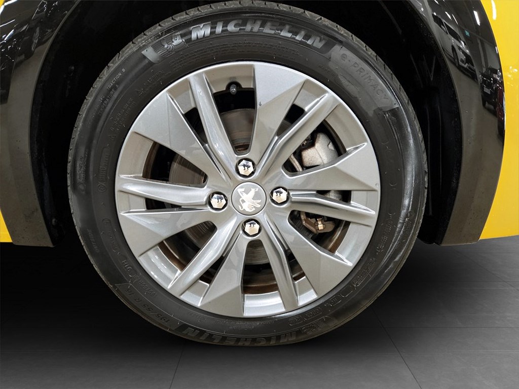 Bild på Active Pack 50kWh 136hk Aut - CARPLAY, NAVI