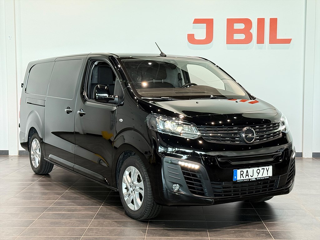 Bild på Premium 75kWh 136hk Aut L3 - DRAG, M-VÄRMARE, B-KAMERA