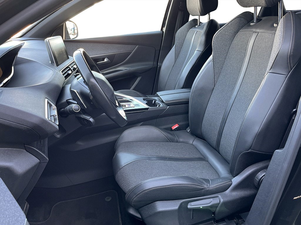 Bild på GT-Line 1.2 PT 130hk Aut - B-KAMERA, CARPLAY