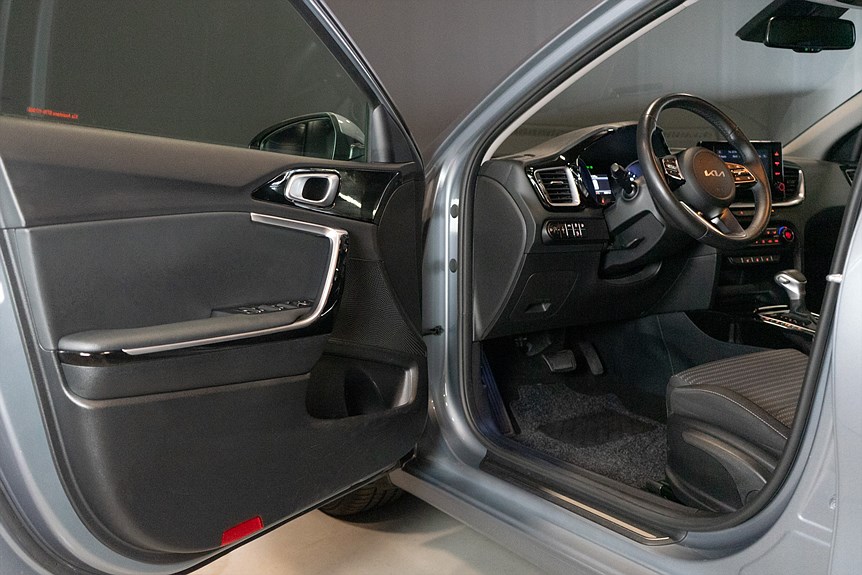 Kia Ceed Sportswagon Plug-in Hybrid Advance 141hk
