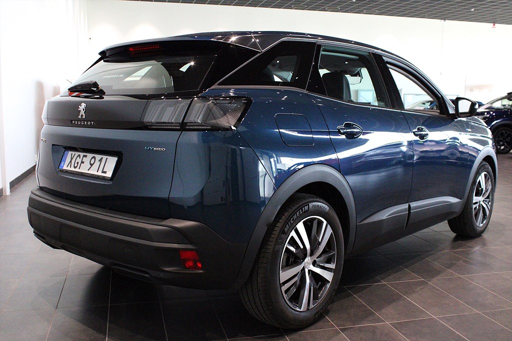 Bild på Active Hybrid 224hk Aut - B-KAMERA, NAV, CARPLAY