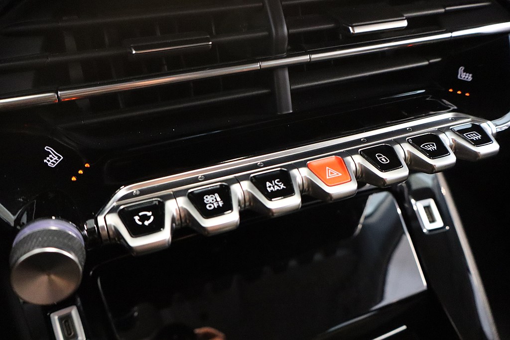 Bild på Allure Pack 50kWh 136hk Aut - B-KAMERA, CARPLAY