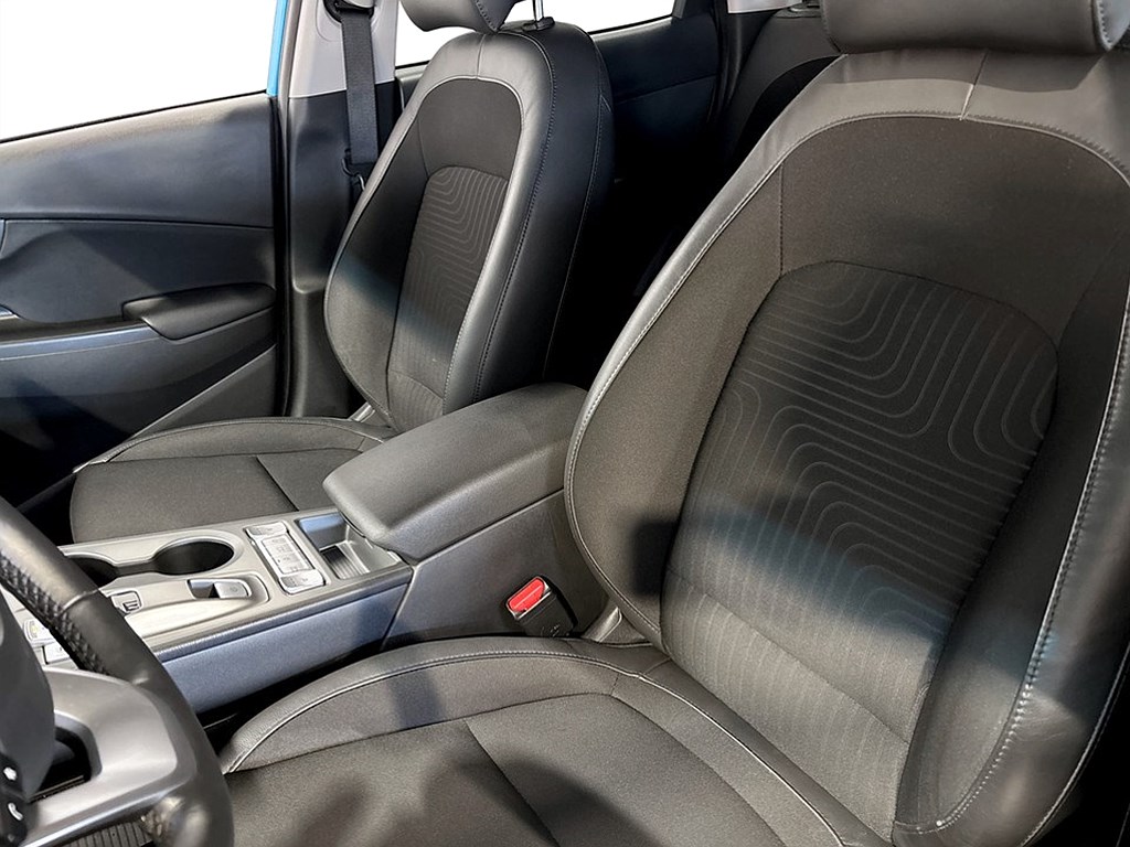 Bild på Essential 39.2 kWh 136hk Aut - B-KAMERA, CARPLAY