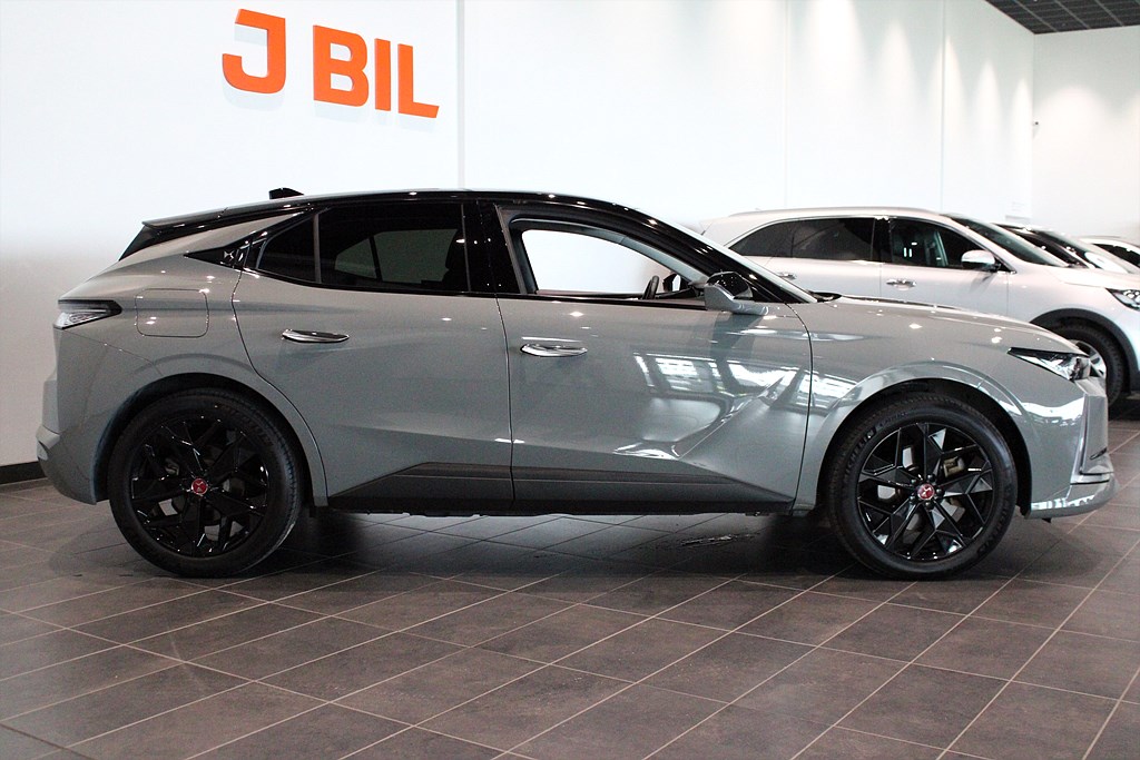 Bild på Performance Line E-Tense 225hk Aut - MOTORISERAD BAKLUCKA, B-KAMERA