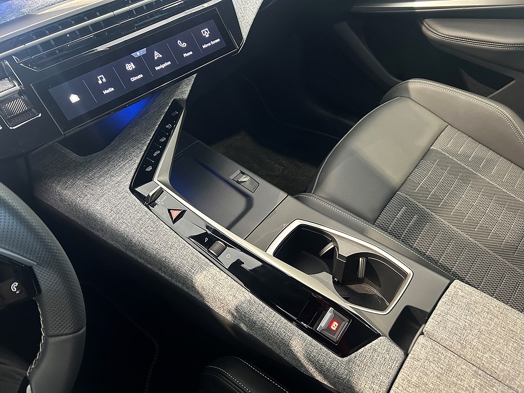 Bild på GT Hybrid 145hk Aut - B-KAMERA,CARPLAY,NAVI