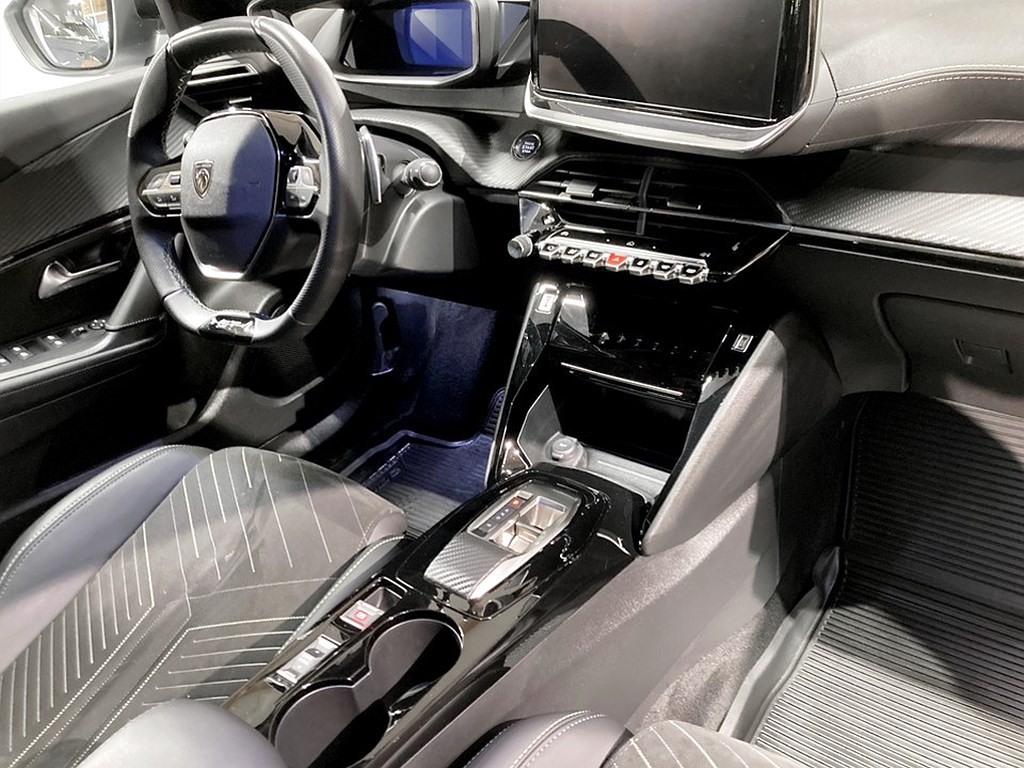 Bild på GT 1.2 PT 130hk Aut - CARPLAY,B-KAMERA,ELSTOL