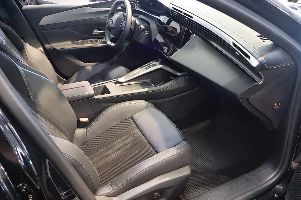 Bild på GT PHEV 224hk Aut - B-KAMERA, CARPLAY
