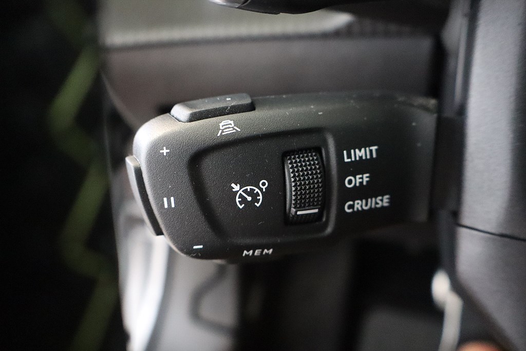 Bild på GT 1.2 PT 130hk Aut - B-KAMERA, CARPLAY