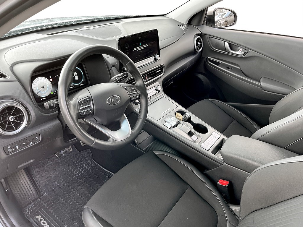 Bild på Ev Essential 39kwh 136hk Aut - NAV,B-KAMERA,CARPLAY