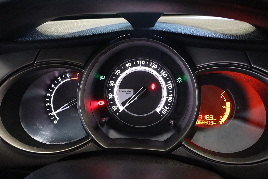 Bild på Classic edition 1.2 VTi 82hk - MOTORVÄRMARE MED KUPEFLÄKT