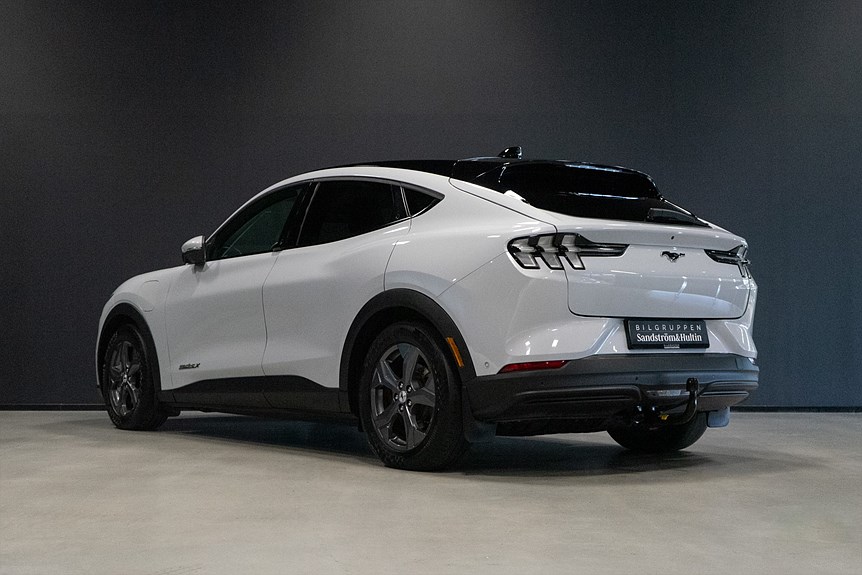 Ford Mustang Mach-E Long Range 294hk