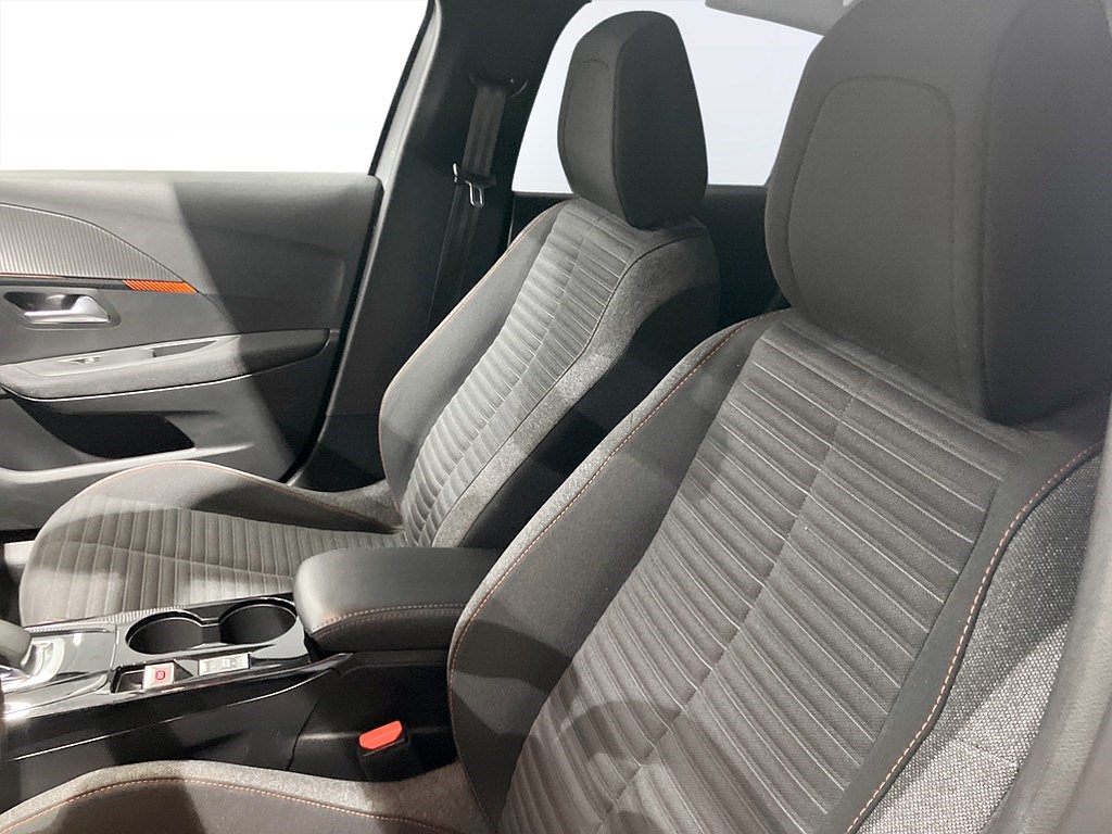 Bild på Active Pack 50kWh 136hk Aut - CARPLAY,NAVI