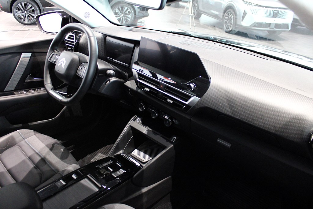 Bild på Shine 1.2 PT 130hk Aut - B-KAMERA, CARPLAY