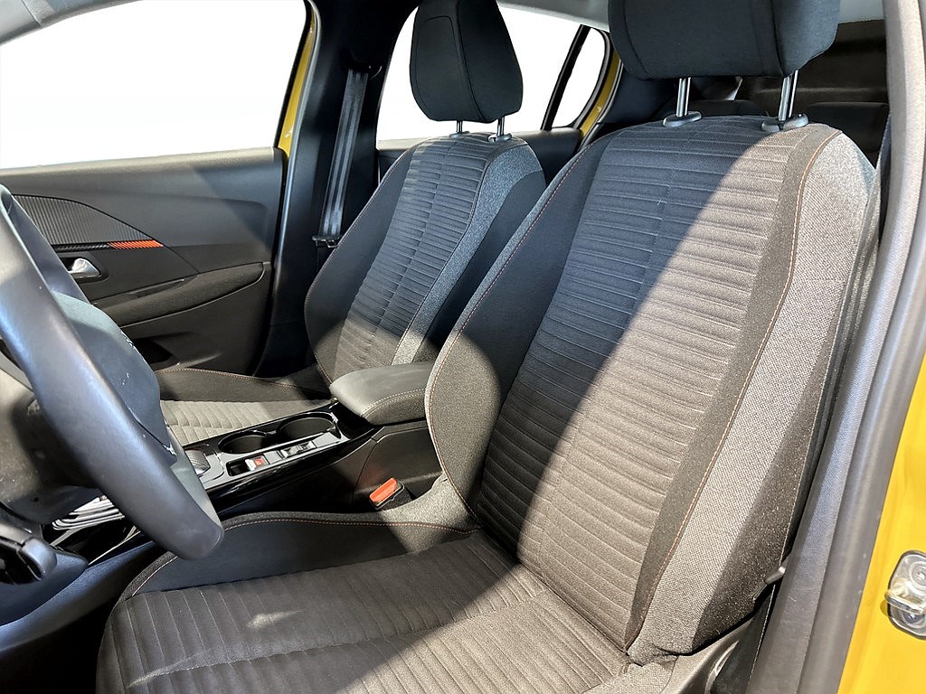 Bild på Active Pack 50kWh 136hk Aut - CARPLAY, M-VÄRME