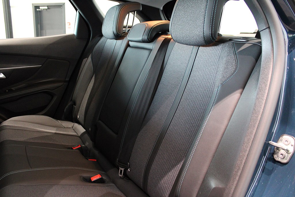 Bild på Active Hybrid 224hk Aut - B-KAMERA, NAV, CARPLAY