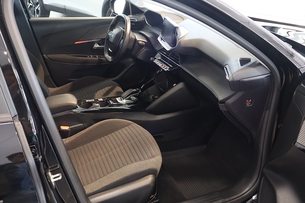 Bild på Active Pack 50kWh 136hk Aut - CARPLAY, BACKSENSORER