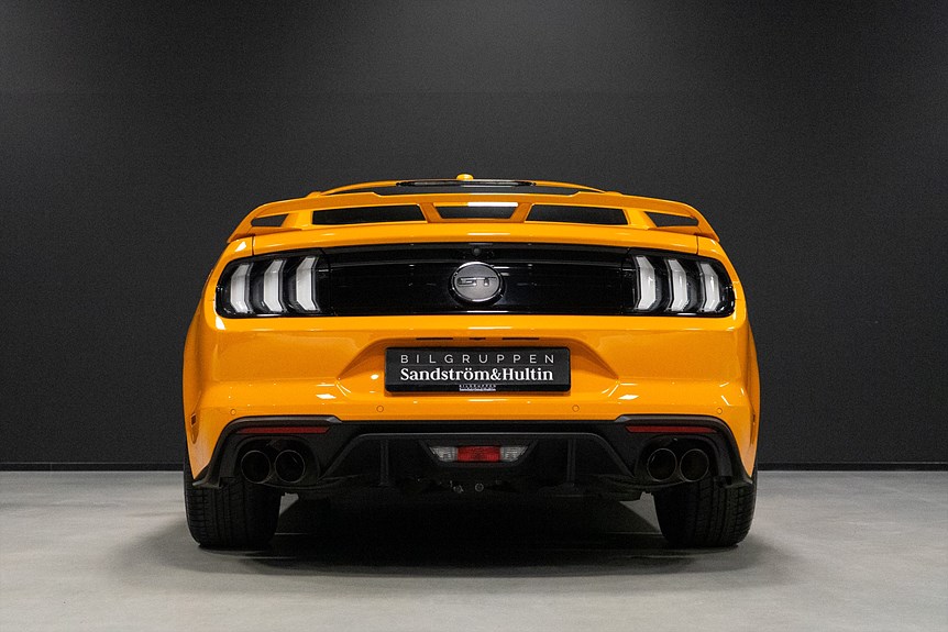 Ford Mustang Fastback GT 5.0 V8 450hk