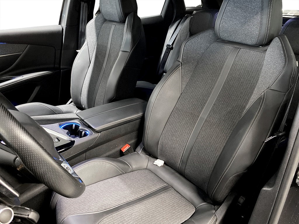 Bild på GT-Line Hybrid4 300hk Aut AWD - BACKKAMERA