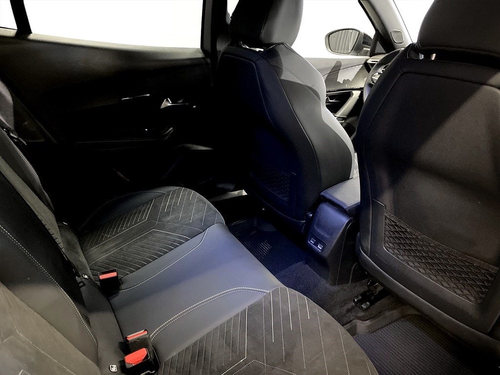 Bild på GT 1.2 PT 130hk Aut - 360-KAMERA, CARPLAY, NAVI