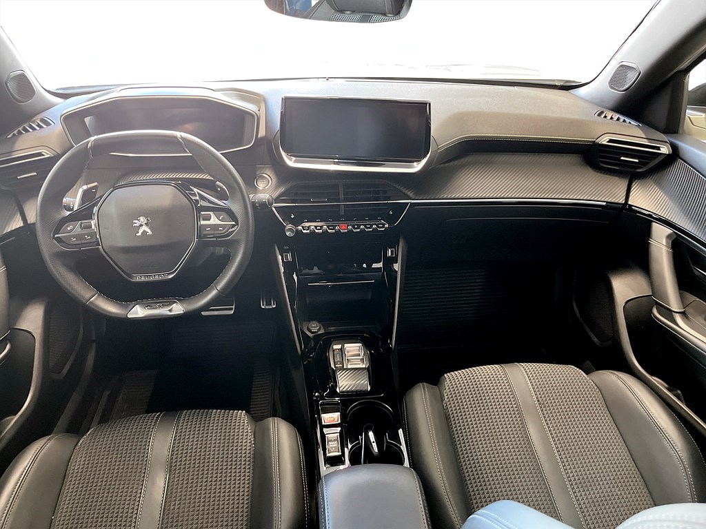 Bild på GT 1.2 PT 130hk Aut - B-KAMERA, CARPLAY