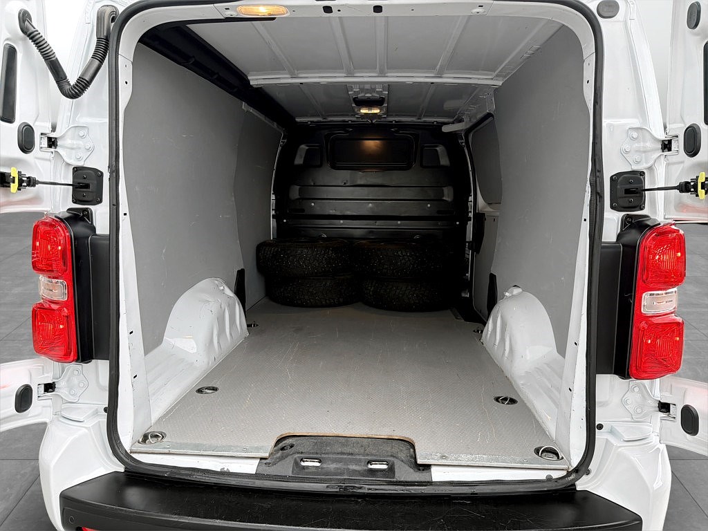 Bild på PRO+ 2.0 BHDi 145hk Aut L3 - B-KAMERA, BACKSENSORER