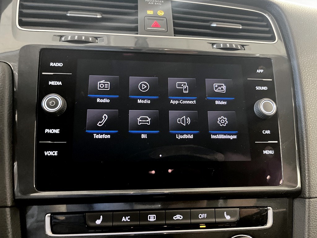 Bild på 1.0 TSI 110hk Aut - CARPLAY, FARTHÅLLARE
