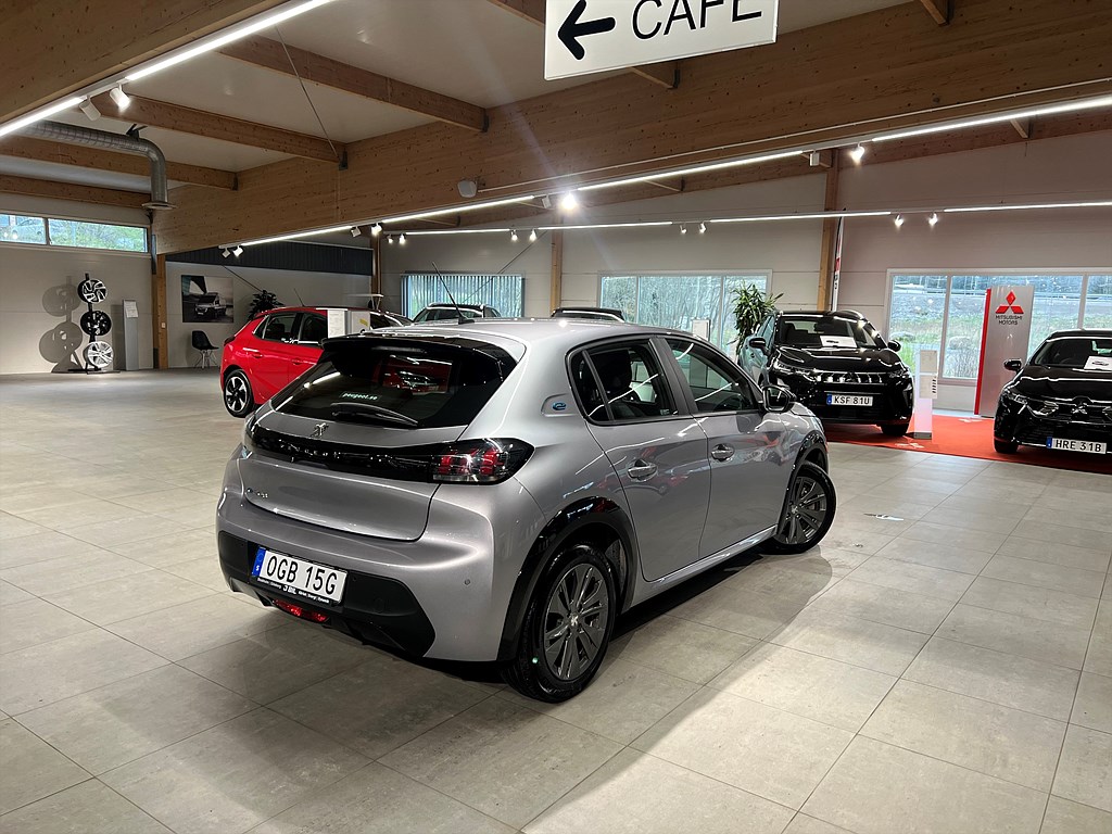 Bild på Active Pack 50kWh 136hk Aut - P-SENSORER BAK, CARPLAY